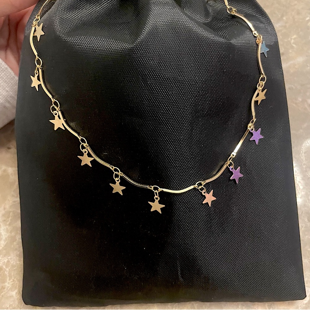 NWOT - Dainty Star Dangle Choker Necklace - Gold Plated
